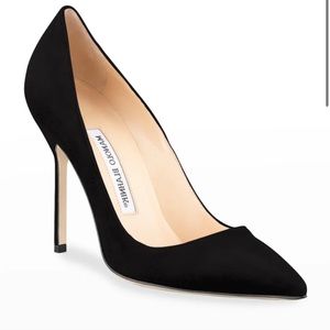 LIKE NEW Manolo Blahnik Suede Pumps sz38